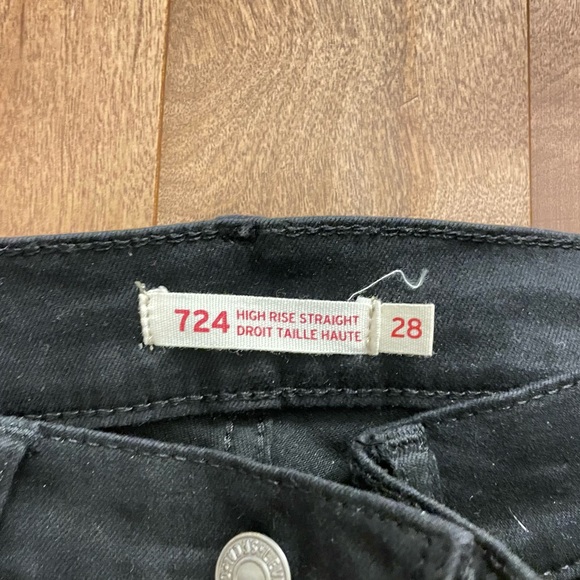 Black Levi’s skinny jeans - Picture 3 of 4